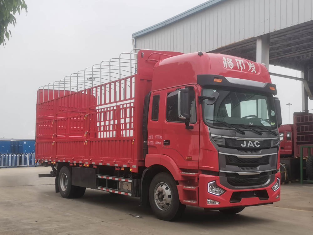 江淮牌HFC5171CCYP2K2A50S倉(cāng)柵式運(yùn)輸車公告圖片