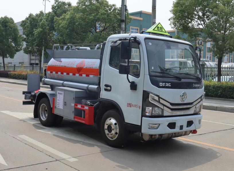 中汽力威牌HLW5041GJYEQ6加油車(chē)公告圖片