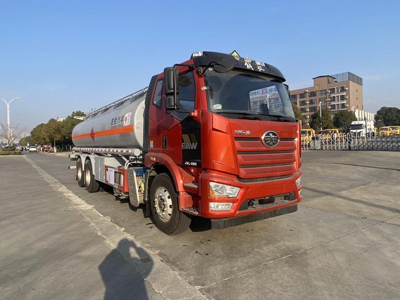 楚勝牌CSC5260GYYC6A運(yùn)油車公告圖片