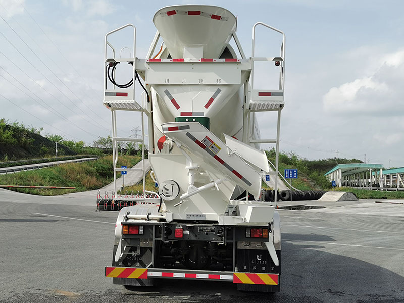 川汽建邦牌JBJ5314GJBG6混凝土攪拌運(yùn)輸車公告圖片