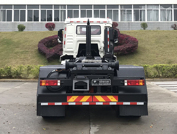 福龍馬牌FLM5251ZXXSZ6車廂可卸式垃圾車公告圖片