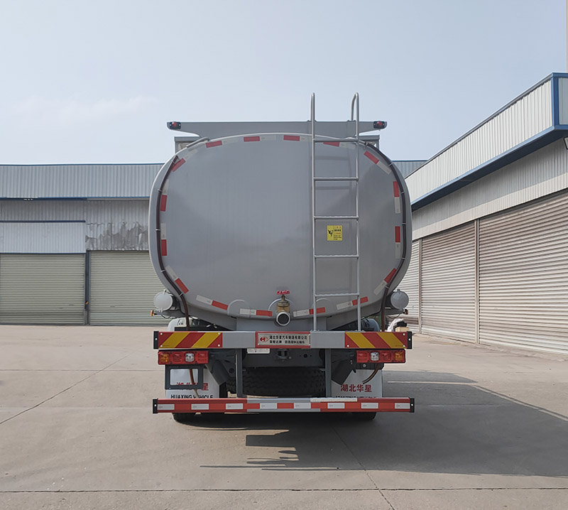 榮駿達(dá)牌HHX5250GPG6SX普通液體運(yùn)輸車公告圖片