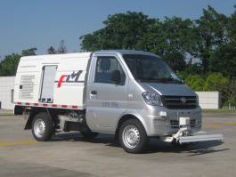 路面养护车