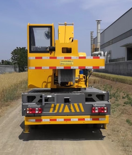 嘉鄆牌SZB5040JQZCA6汽車起重機(jī)公告圖片