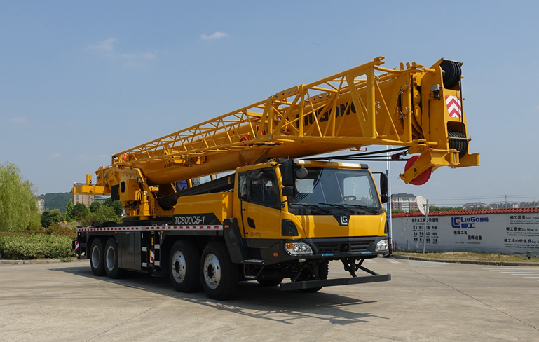 柳工牌CLG5460JQZ80汽車起重機(jī)公告圖片