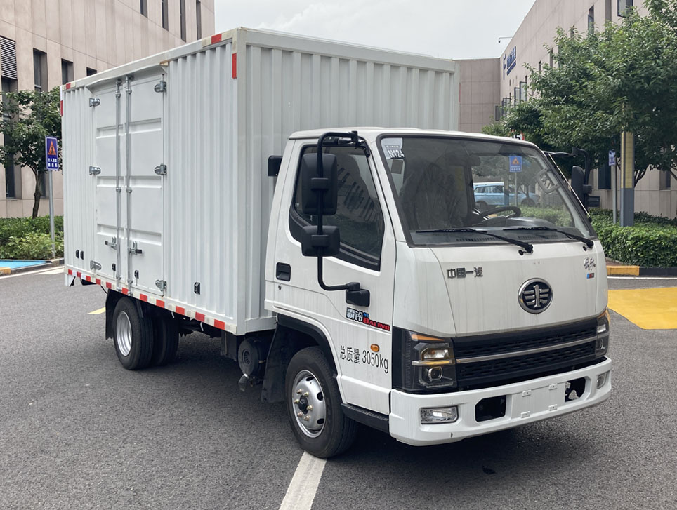 解放牌CA5030XXYQ3L1E6-1廂式運輸車公告圖片