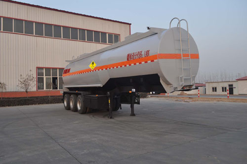 旗林牌10.6米31.6吨3轴氧化性物品罐式运输半挂车(QLG9400GYW)