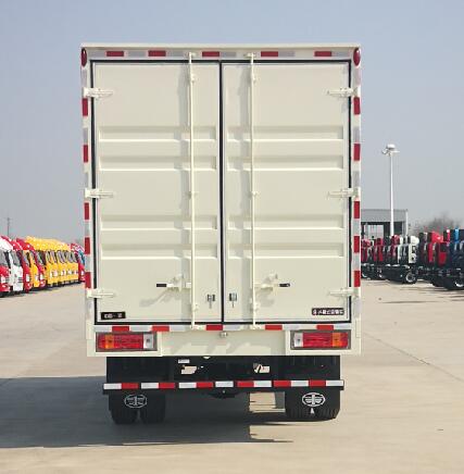 解放牌CA5110XXYP40K59L3E6A84廂式運(yùn)輸車公告圖片