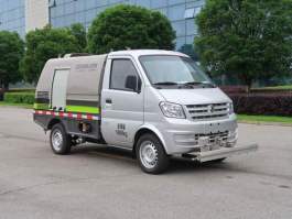 路面养护车