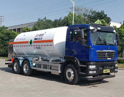 圣達(dá)因牌SDY5263GDYY低溫液體運(yùn)輸車公告圖片