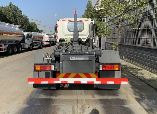 楚飛牌CLQ5160ZXX6SX車(chē)廂可卸式垃圾車(chē)公告圖片