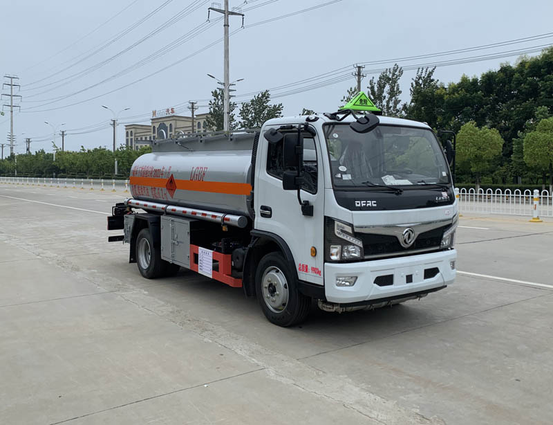 楚飞牌CLQ5100GJY6E加油车公告图片