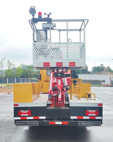 三一牌SYN5070XJX抽油機(jī)檢修車公告圖片