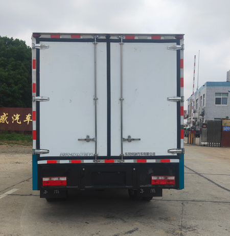 東風牌EQ5042XLCTBEV1換電式純電動冷藏車公告圖片