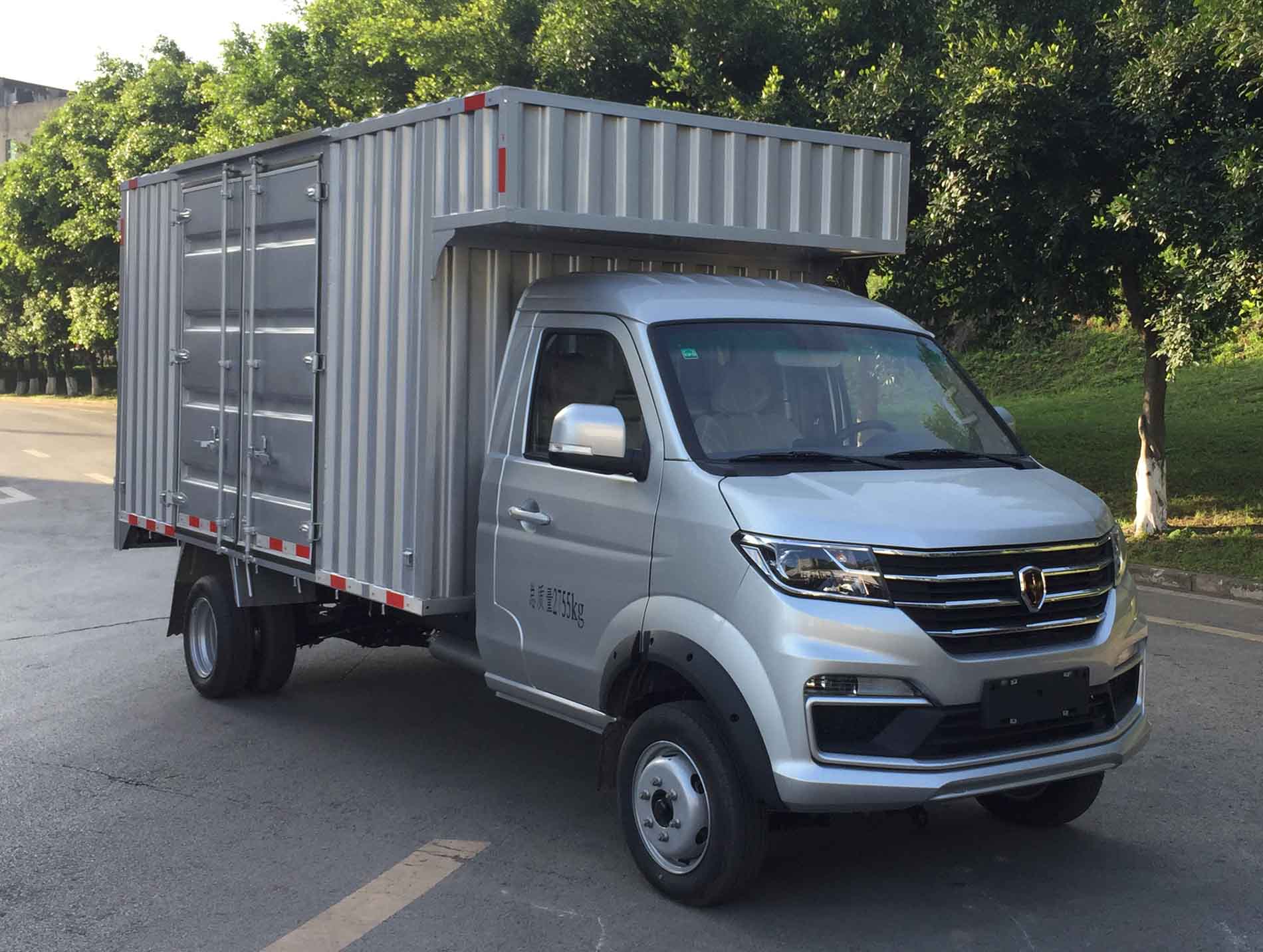 金杯牌JKC5034XXYD6LA廂式運(yùn)輸車公告圖片