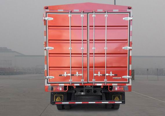 豪沃牌ZZ5087CCYH3815F183倉(cāng)柵式運(yùn)輸車公告圖片