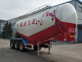 下灰半挂车