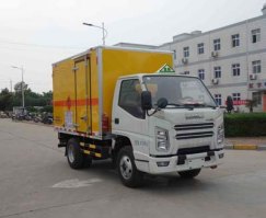 爆破器材运输车