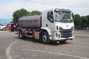 洒水车