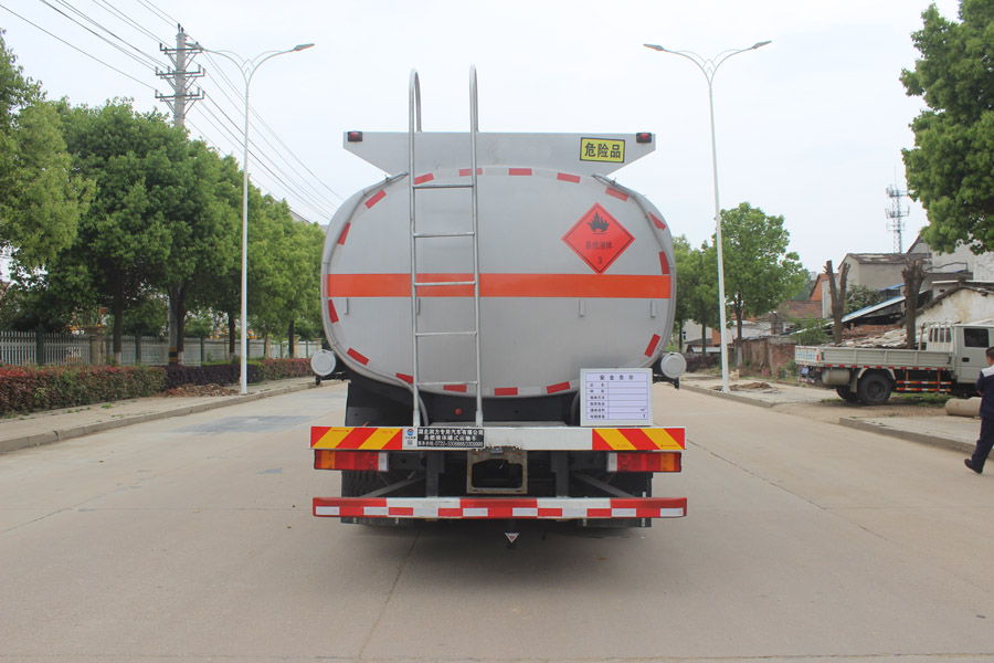 润知星牌SCS5260GRYEQ6易燃液体罐式运输车公告图片