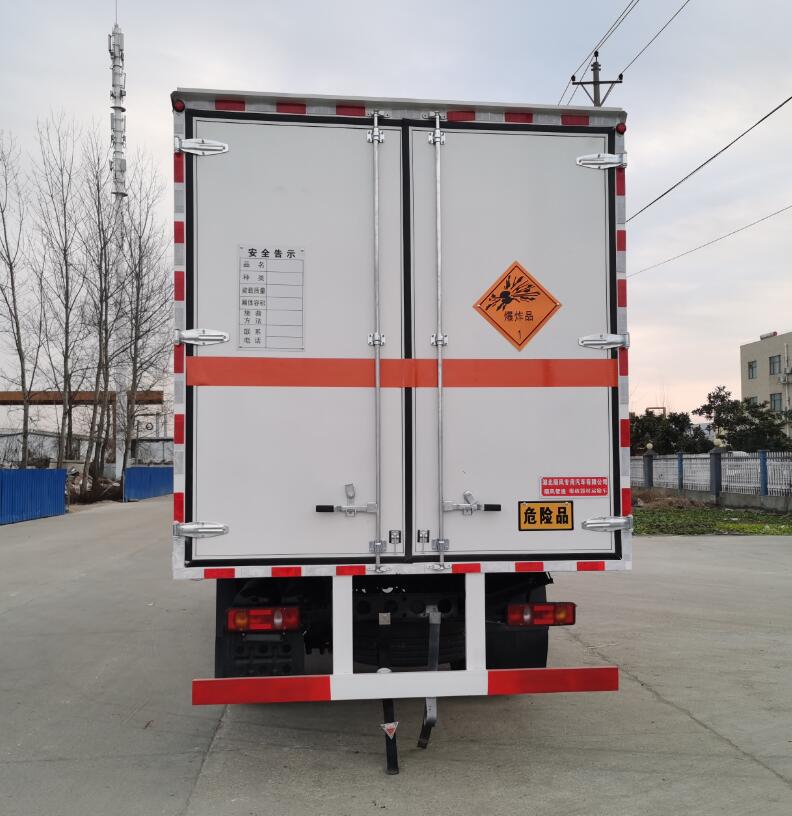 順風智造牌SFZ5126XQYE6爆破器材運輸車公告圖片