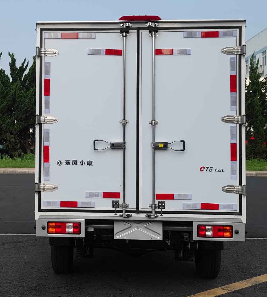 東風(fēng)牌DXK5030XXYC8HL廂式運輸車公告圖片