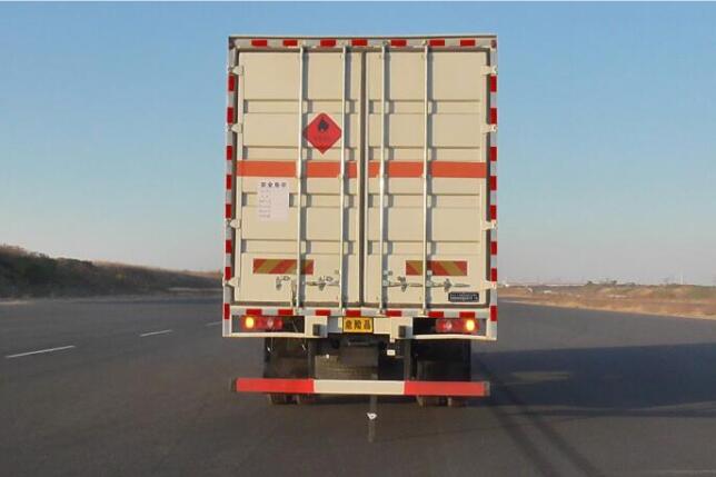 東風(fēng)牌DFV5263XRYGP6D易燃液體廂式運輸車公告圖片