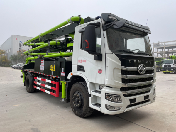 農(nóng)建機(jī)械牌XNJ5180THB混凝土泵車公告圖片