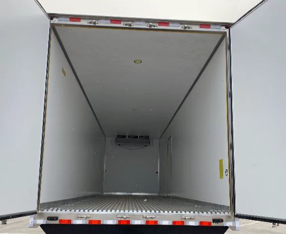 龍掛牌LGC5250XLCZ7冷藏車(chē)公告圖片