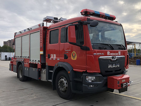 BX5130TXFJY162/M6型抢险救援消防车图片
