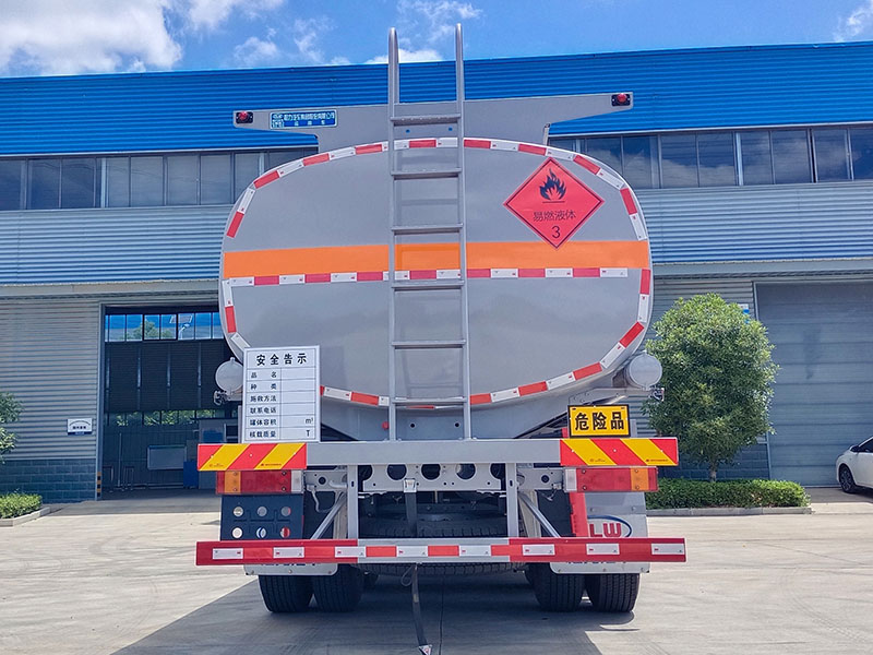 程力牌CL5260GYY6BWG运油车公告图片