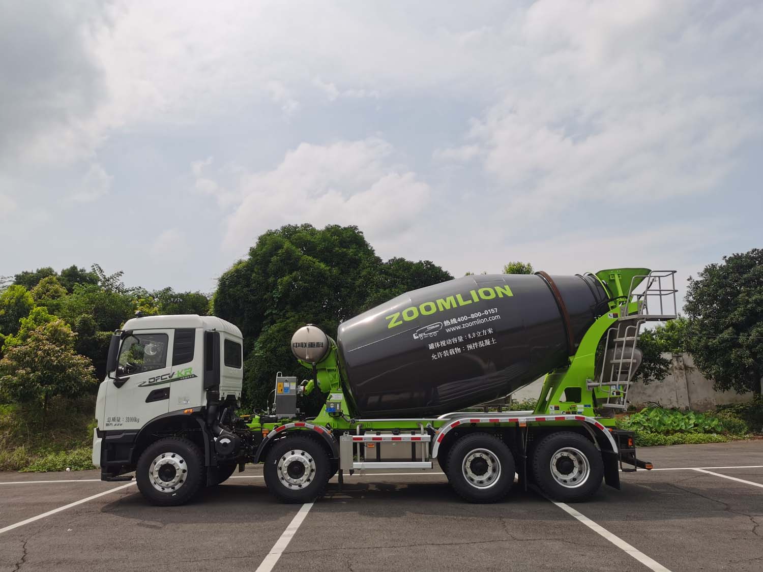 中聯(lián)牌ZLJ5310GJBE8F混凝土攪拌運(yùn)輸車公告圖片