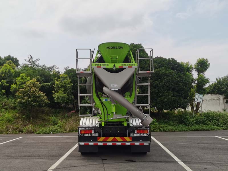 中聯(lián)牌ZLJ5310GJBE8F混凝土攪拌運(yùn)輸車公告圖片