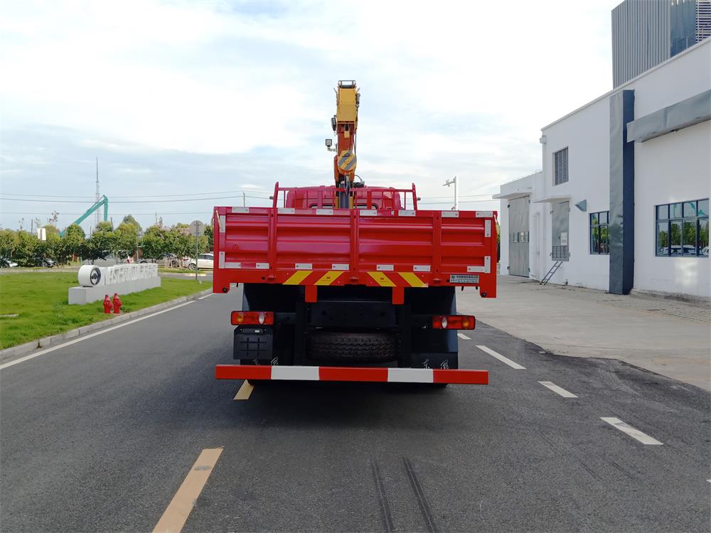 東風(fēng)牌DFZ5180JSQSZ6D1隨車起重運(yùn)輸車公告圖片