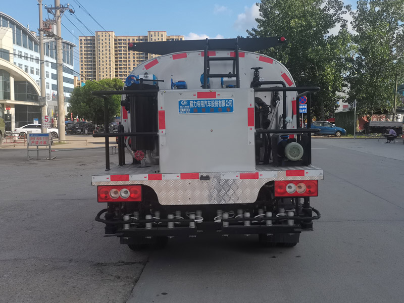 程力威牌CLW5040GLQB6瀝青灑布車公告圖片
