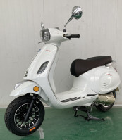两轮摩托车