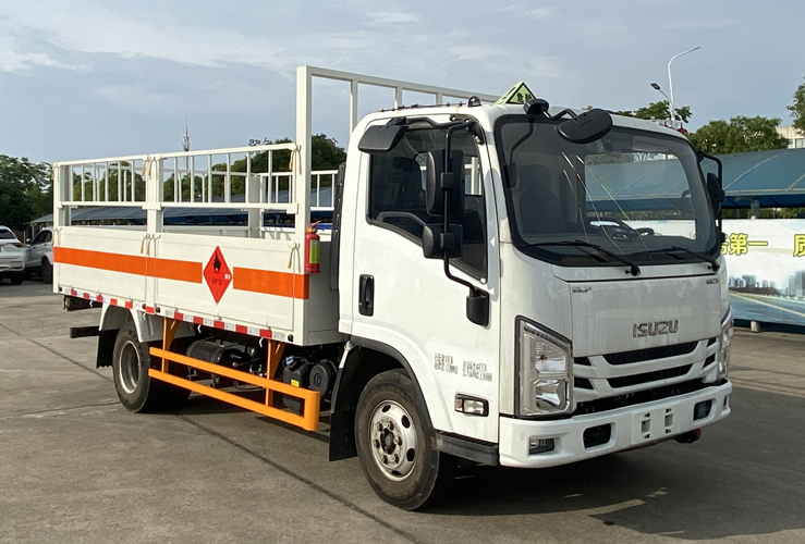 江鈴江特牌JMT5079TQPXG26A氣瓶運輸車公告圖片