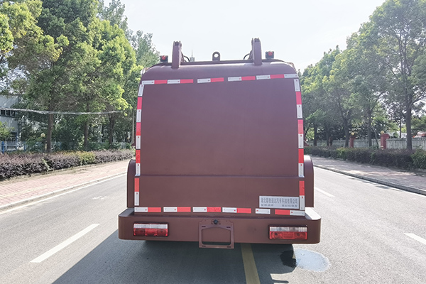 馨雅通牌ZXN5121TCAHF6餐廚垃圾車公告圖片