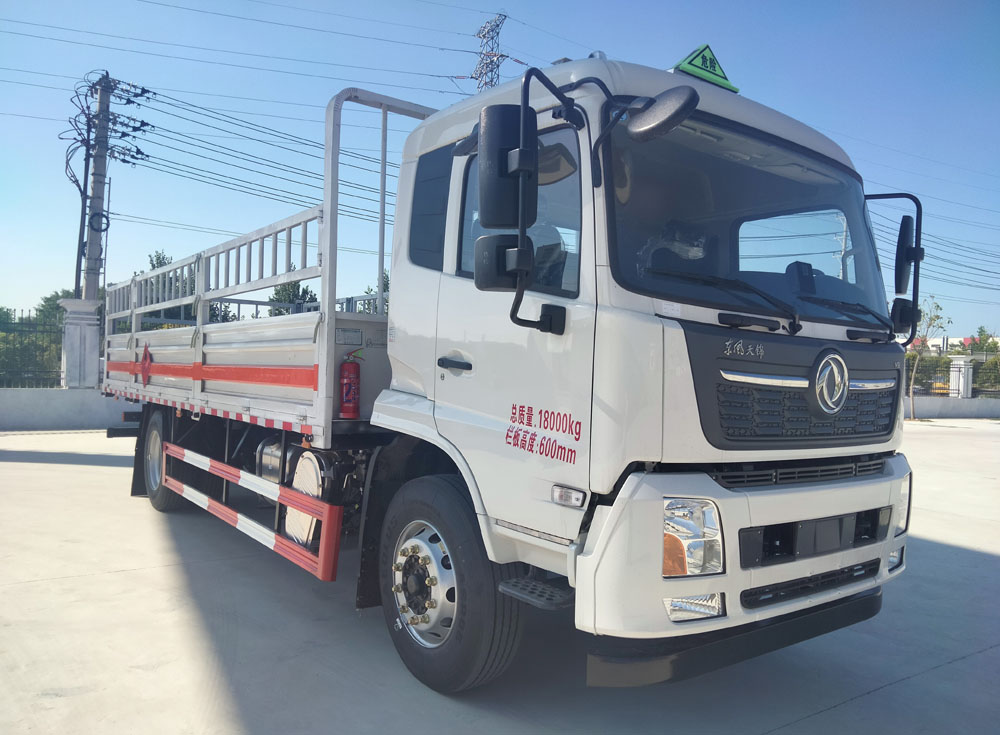 豐霸牌STD5180TQPDFH6氣瓶運(yùn)輸車公告圖片