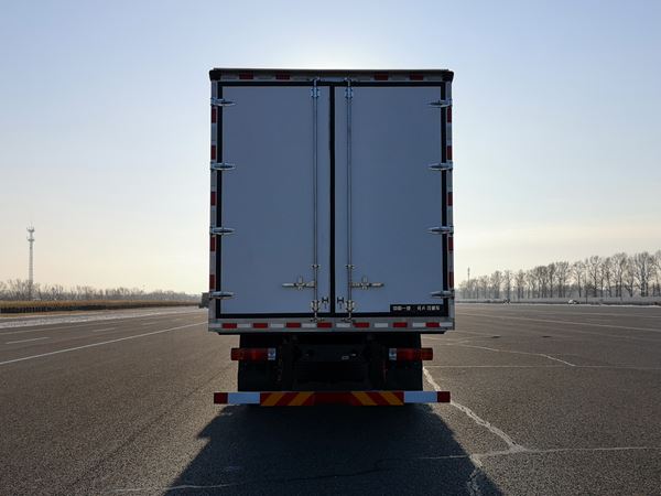 解放牌CA5180XLCP62K1L5E6冷藏車公告圖片