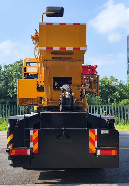 三一牌SYM5506JQZ(STC800T6)汽車起重機(jī)公告圖片