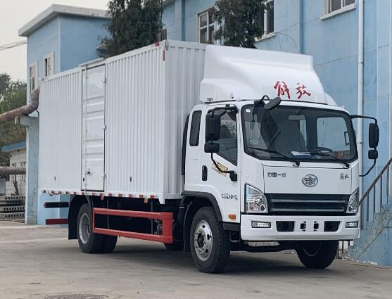 解放牌CA5140XXYP40K42L5E6A85廂式運(yùn)輸車(chē)公告圖片