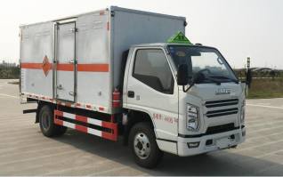 爆破器材运输车