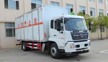 爆破器材运输车