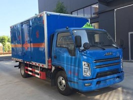 易燃液体厢式运输车