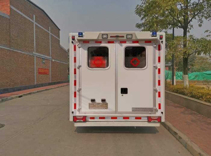 唯邦牌GWB5040XJH-EC6救护车公告图片