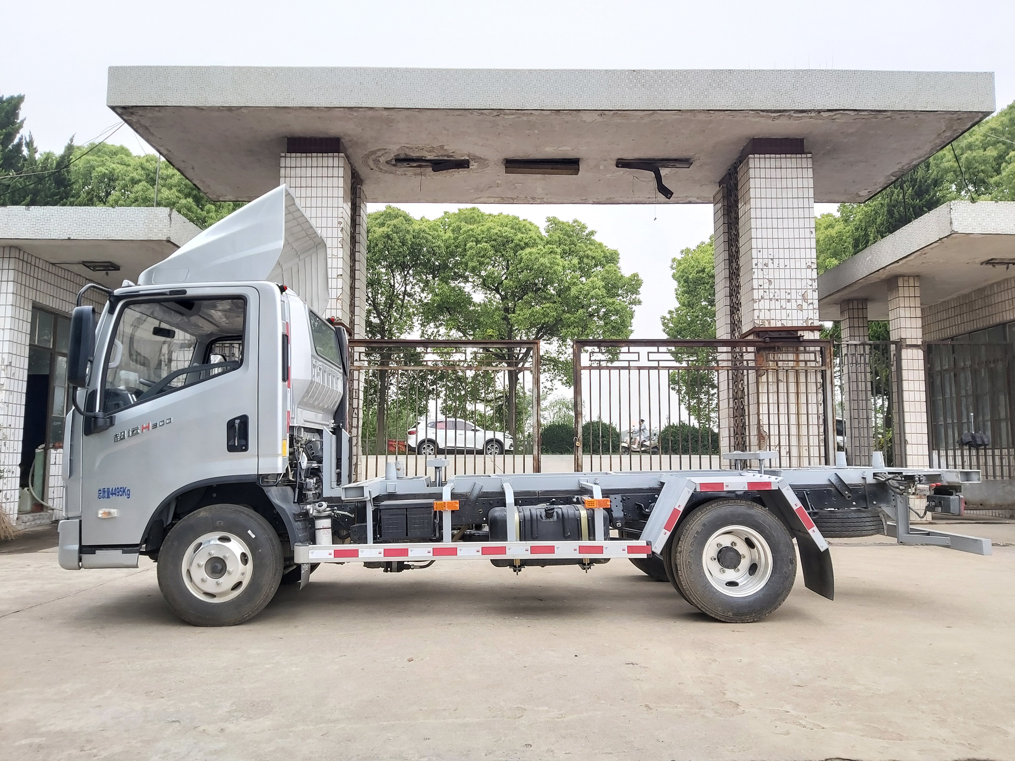 宏運(yùn)牌HYD5043ZKXYJ6車廂可卸式汽車公告圖片