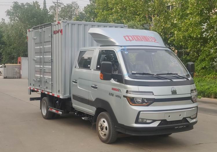 豪沃牌ZZ5047XXYC3211F545廂式運(yùn)輸車公告圖片