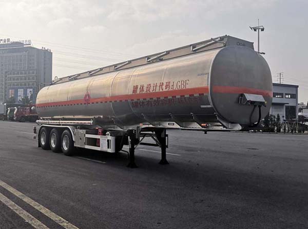中城通达牌12.3米34吨3轴铝合金运油半挂车(CLE9404GYYFC2)