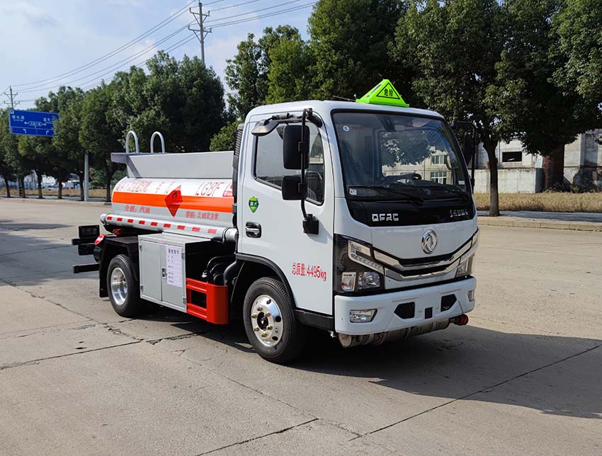 专力牌ZLC5045GJYEQ6加油车公告图片